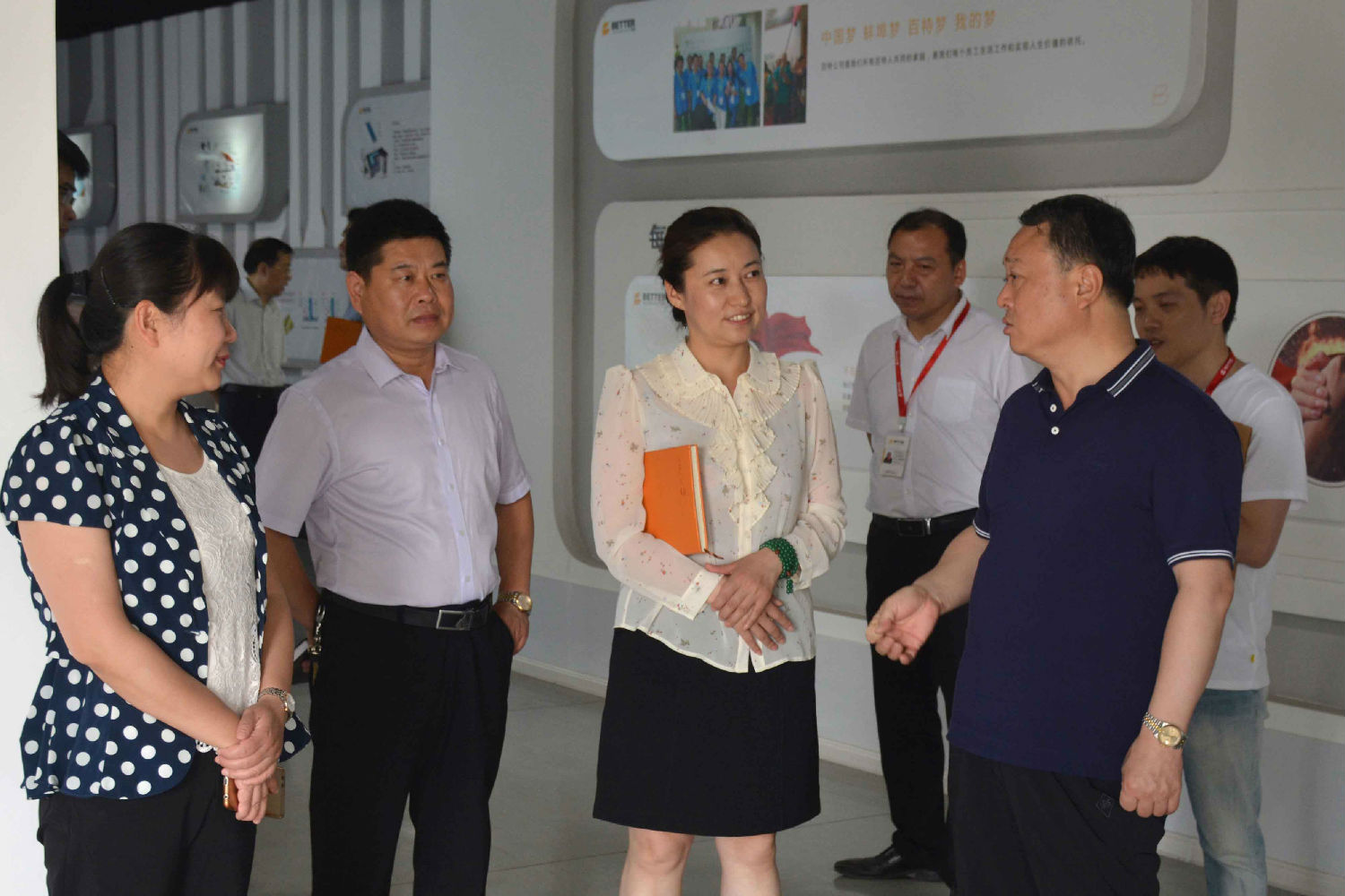 蚌埠市委常委，市人民政府常務(wù)副市長鄭東濤一行蒞臨百特公司考察指導(dǎo)
